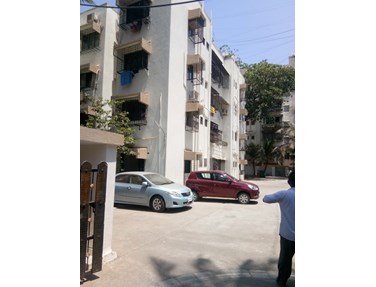 Flat on rent in Nag CHS, Khar West