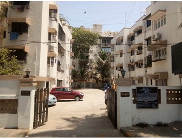 Flat on rent in Nag CHS, Khar West