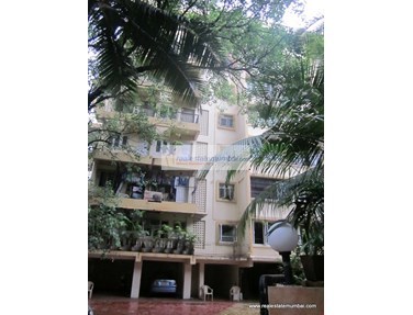 Flat on rent in Aashray Apartment, Juhu