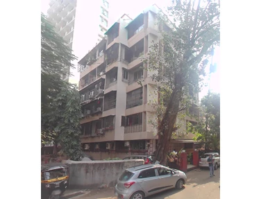 Flat on rent in Deccan House, Bandra West