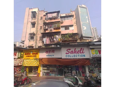 Flat on rent in Embassy Apartment, Andheri West