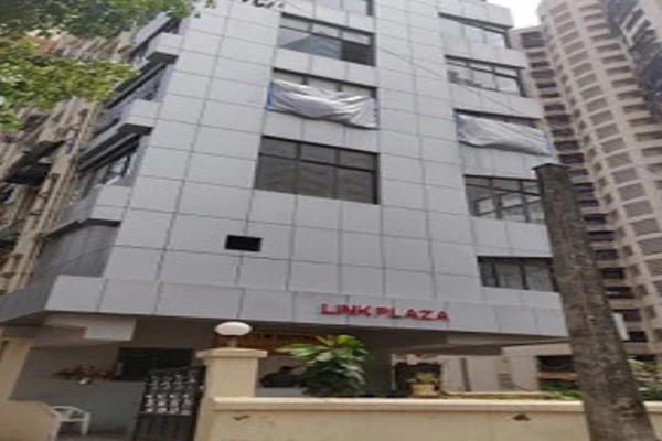 Office on rent in Link Plaza, Andheri West