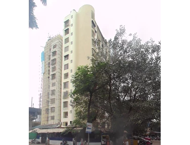 Flat on rent in Maruti Towers, Kandivali East