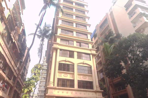 Flat for sale in Paramount Tower, Khar West