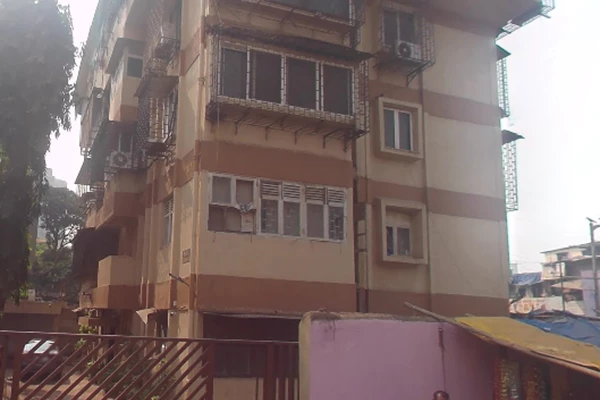 Flat on rent in Sagar Darshan, Santacruz West