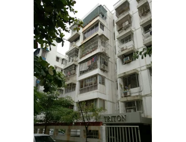 Flat on rent in Triton, Juhu