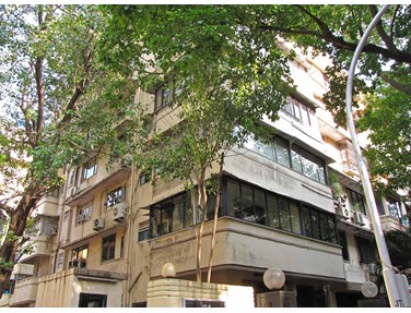 Flat on rent in Fair Field, Churchgate