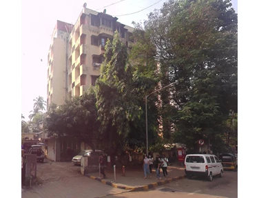 Flat on rent in Wahedna Apartment, Bandra East