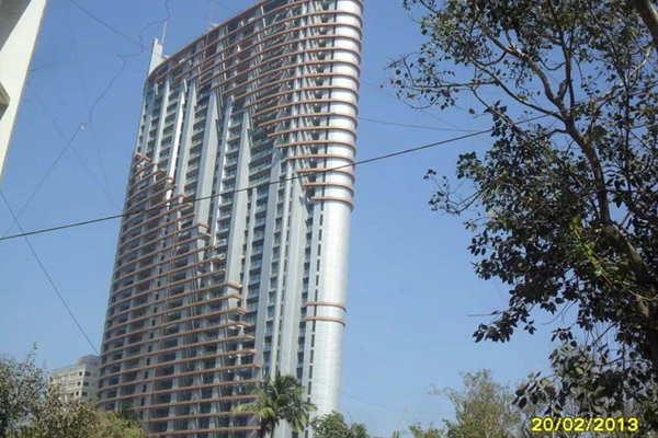 Flat on rent in Raheja Atlantis, Worli