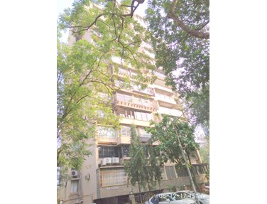 Flat on rent in Neelam Building, Santacruz West