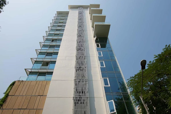 Flat for sale in Priviera , Santacruz West