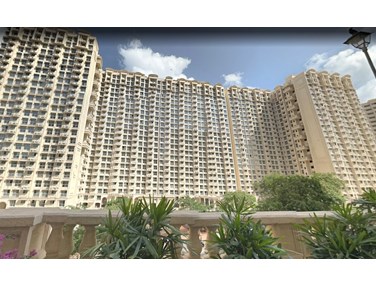 Flat on rent in Hiranandani Castle Rock, Powai