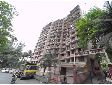 Office on rent in Riverdale Towers, Andheri East