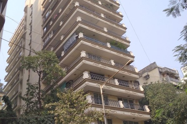 Flat on rent in Enchante, Khar West