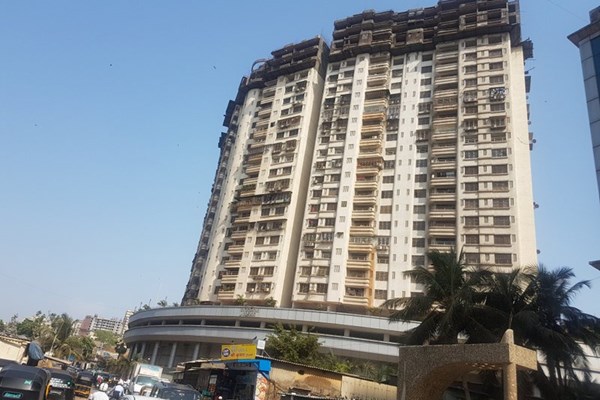 Flat on rent in Evershine Cosmic, Andheri West