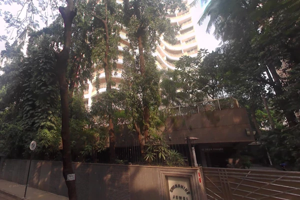 Flat on rent in Evershine Jewel, Khar West