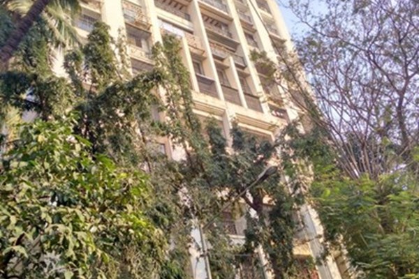 Flat for sale in Moraba Mansion, Khar West