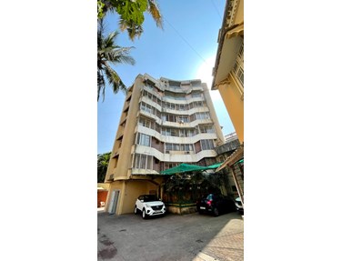 Flat on rent in Mont Blanc, Bandra West