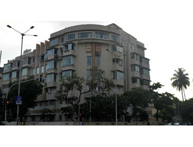 Flat on rent in St James Court, Marine Drive