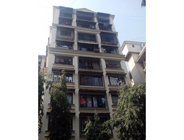 Flat on rent in Mahaveer Apartment, Santacruz West