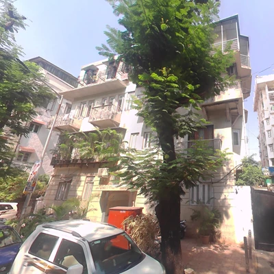 Flat for sale in Ahmed Mansion, Colaba