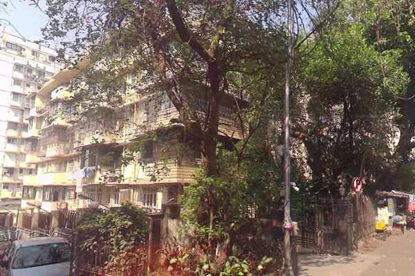 Flat for sale in Hanuvant Bhuvan, Nepeansea Road