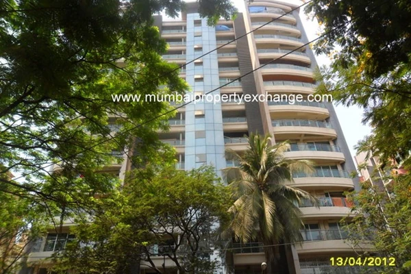 Flat for sale in Gulmohar Heights, Juhu