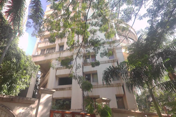 Flat for sale in Karamyog, Juhu