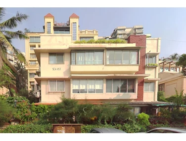 Flat on rent in Sea Kist Co-op Housing Society, Bandra West