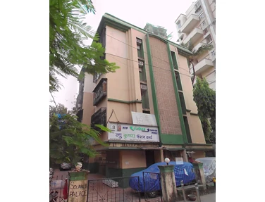 Flat on rent in Solanki Palace, Khar West