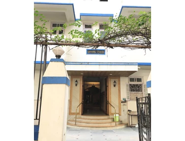 Flat on rent in Owners Court, Churchgate