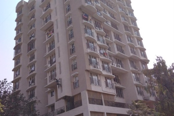 Flat on rent in Nav Natraj, Santacruz West