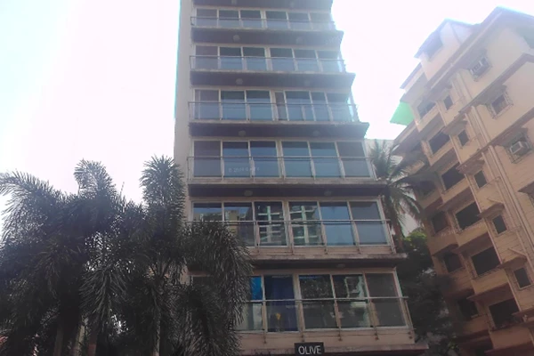 Flat on rent in Olive Apartments, Santacruz East