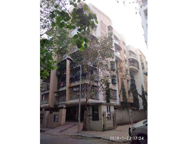 Flat on rent in Sharan, Santacruz West