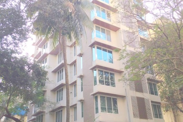 Flat for sale in Supreme Signet, Khar West