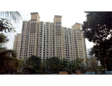 Flat on rent in Gundecha Gardens, Parel