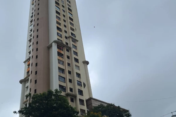 Flat for sale in Avarsekar Heights, Worli