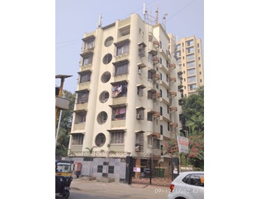 Flat on rent in Winnie, Bandra West