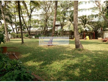 Flat on rent in Sea Palace, Juhu