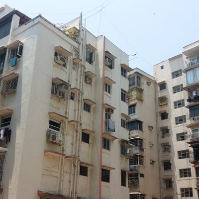Flat for sale in Cozy Home, Bandra West