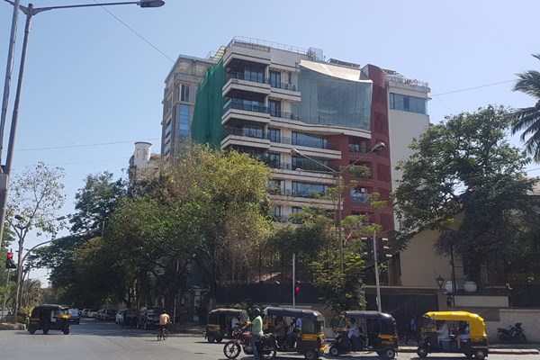 Office on rent in Harsh Jyot, Juhu