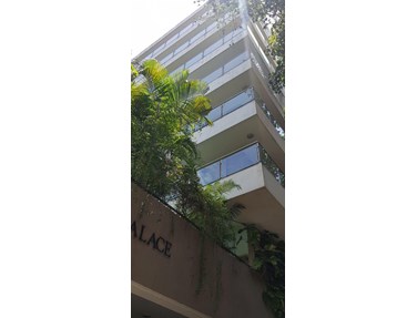 Flat on rent in Anand Palace, Bandra West