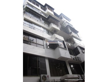 Flat on rent in Mangal Kiran, Juhu