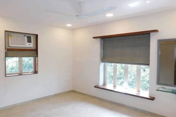 Flat on rent in Cozy Home, Bandra West